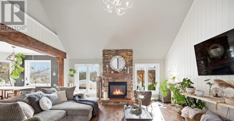 11 Basswood Circle, Oro-Medonte, ON, L0L 2L0 - 8