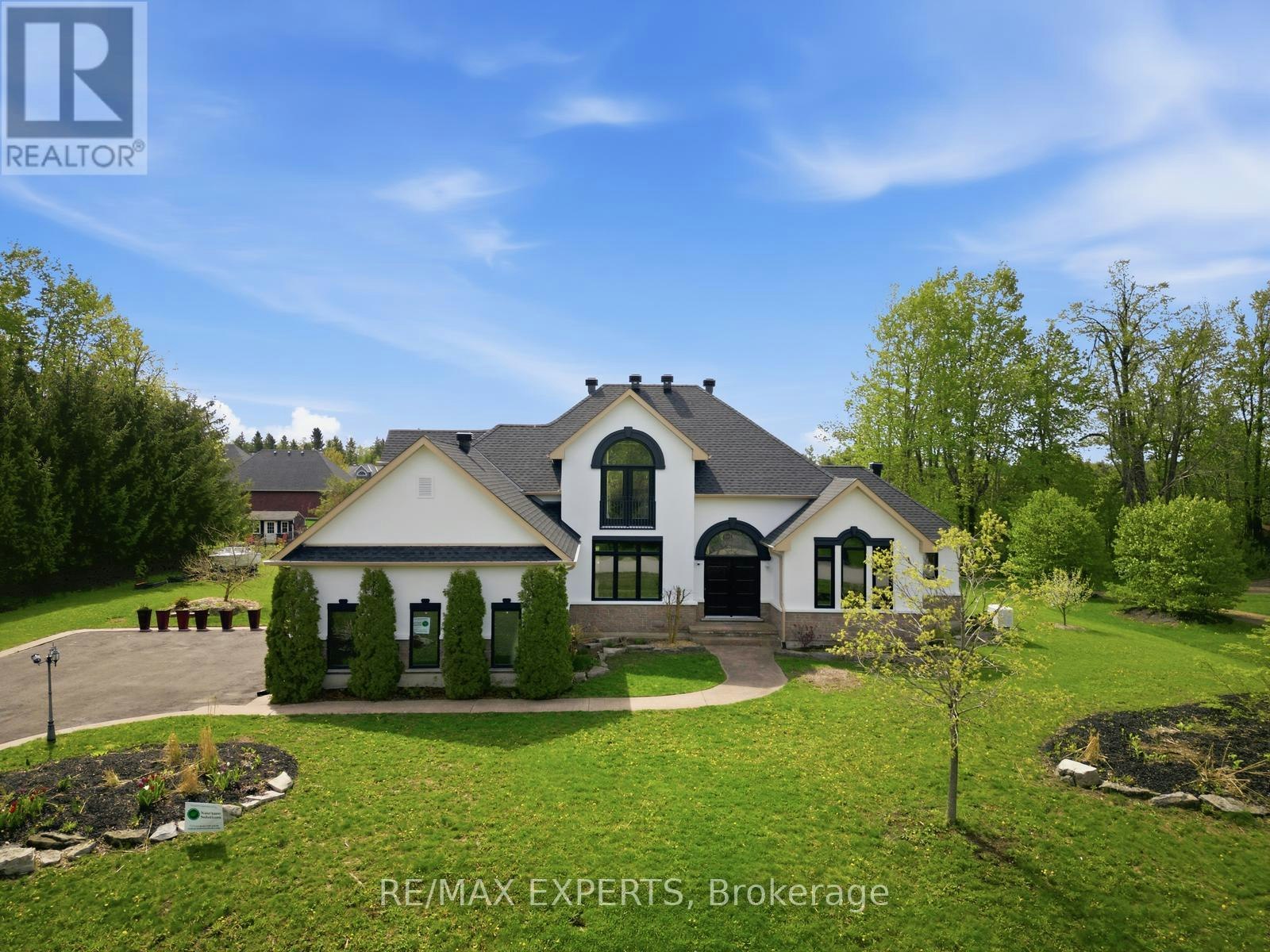 11 Basswood Circle, Oro-Medonte, ON, L0L 2L0