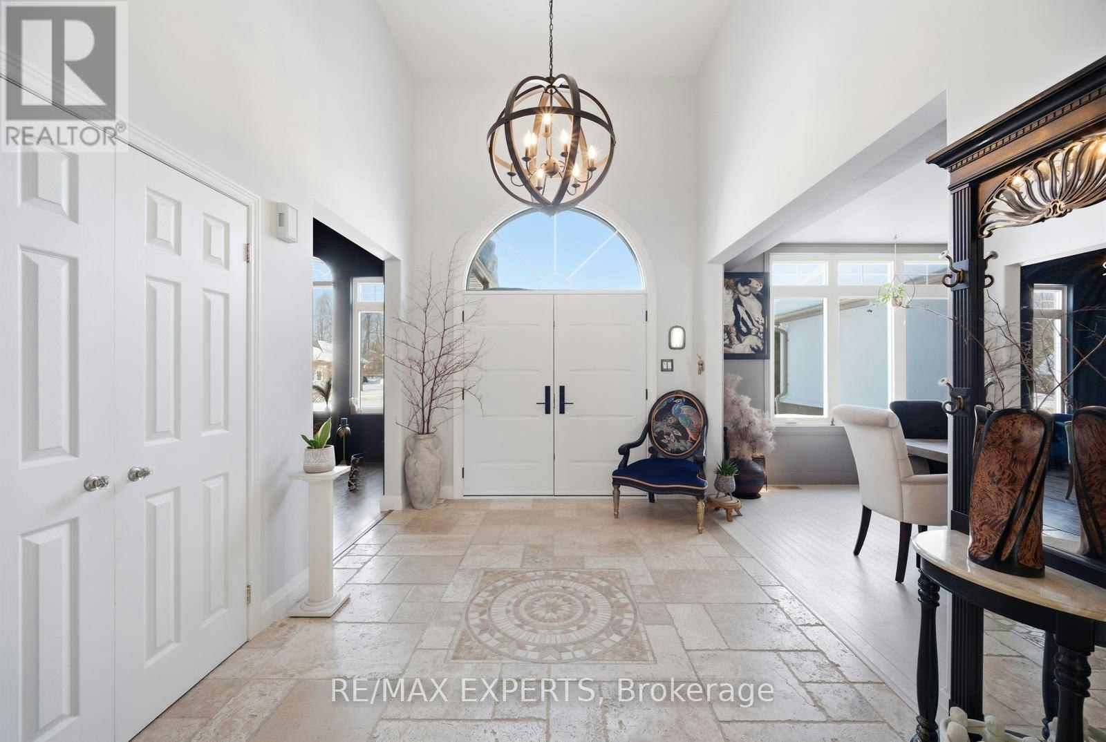 11 Basswood Circle, Oro-Medonte, ON, L0L 2L0 - 3