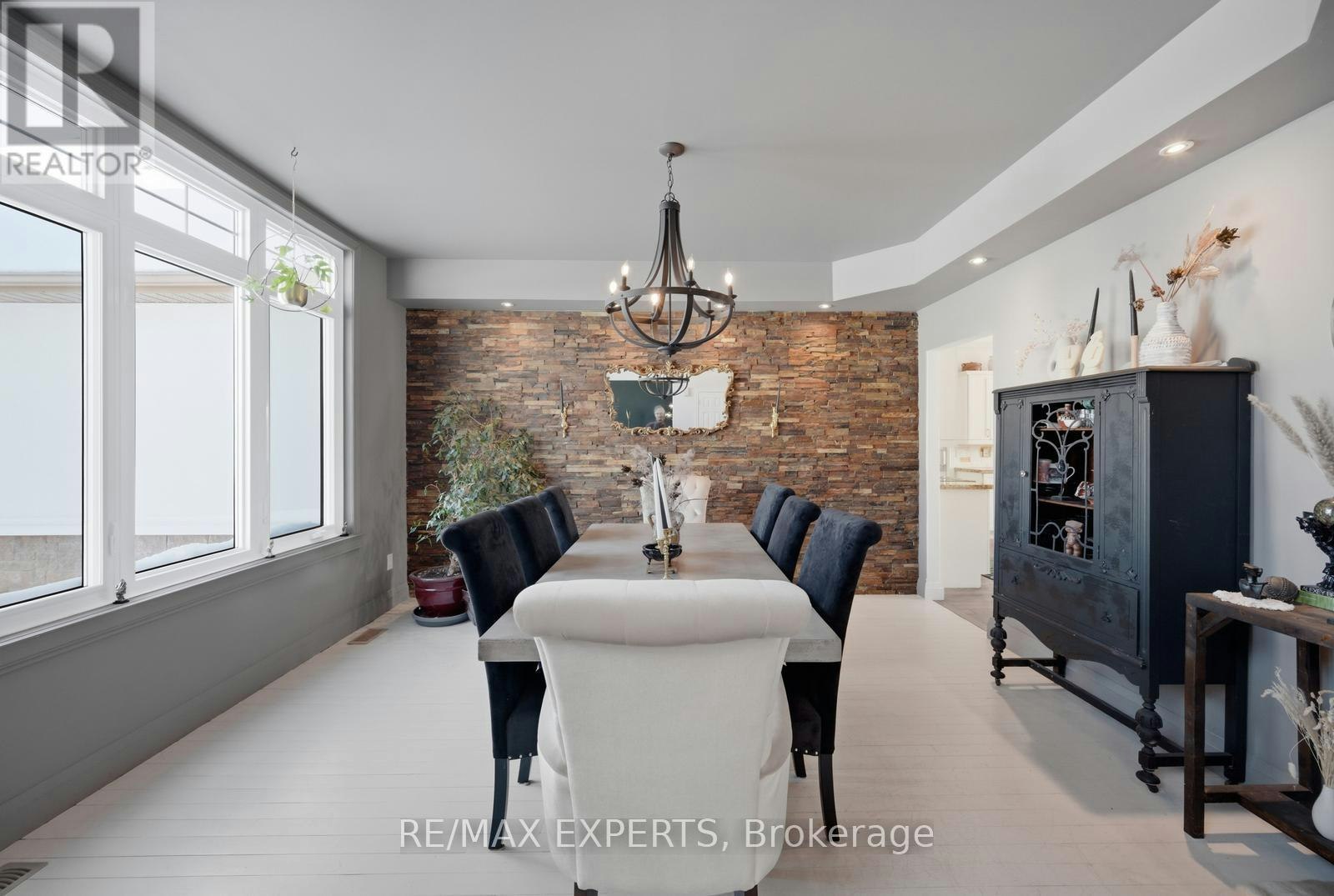 11 Basswood Circle, Oro-Medonte, ON, L0L 2L0 - 5