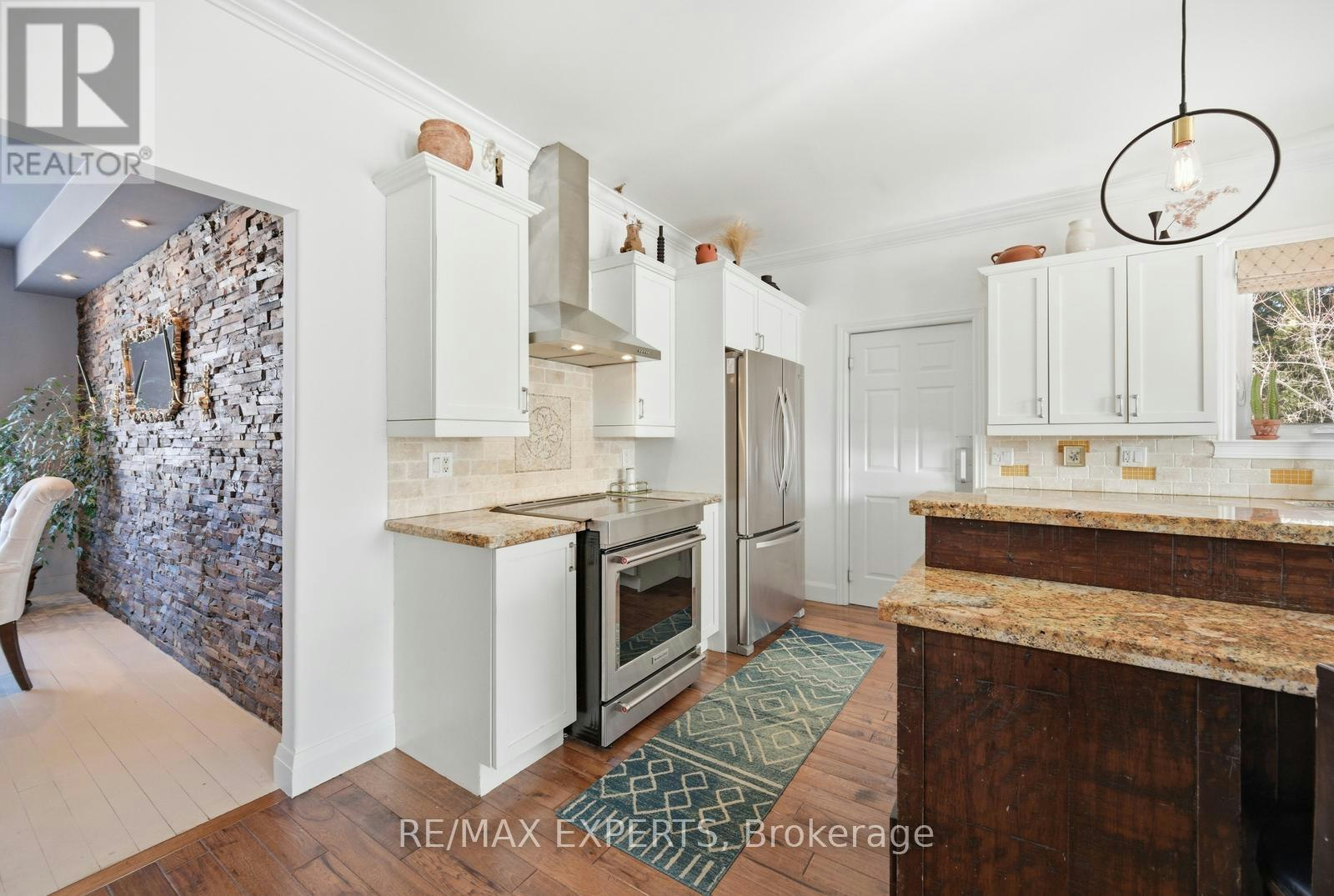 11 Basswood Circle, Oro-Medonte, ON, L0L 2L0 - 14