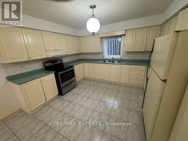 273 Gary Drive, Toronto, ON, M9N 2N2 - 7