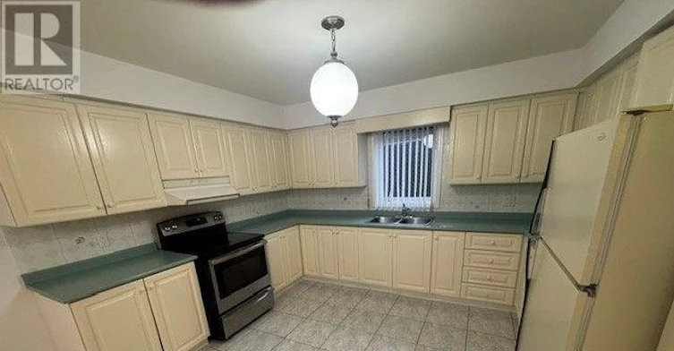 273 Gary Drive, Toronto, ON, M9N 2N2 - 7