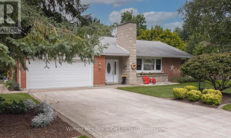 31 Johnstone Boulevard