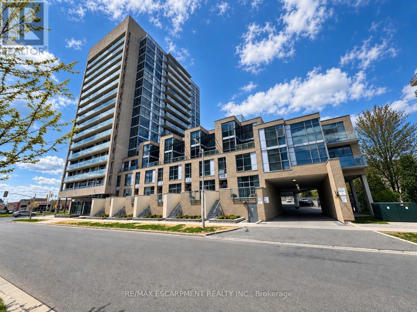 809-1940 Ironstone Drive, Burlington, ON, L7L 0E4