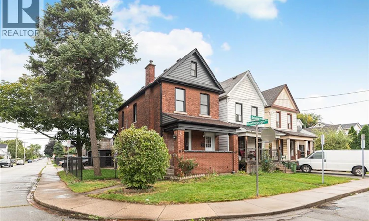 90 Belview Avenue