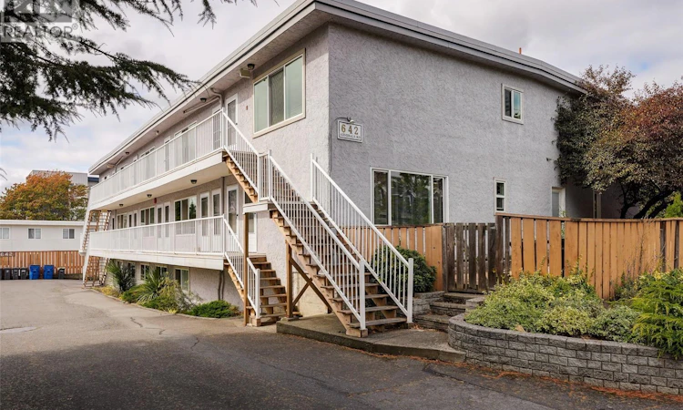 303-642 Admirals Road