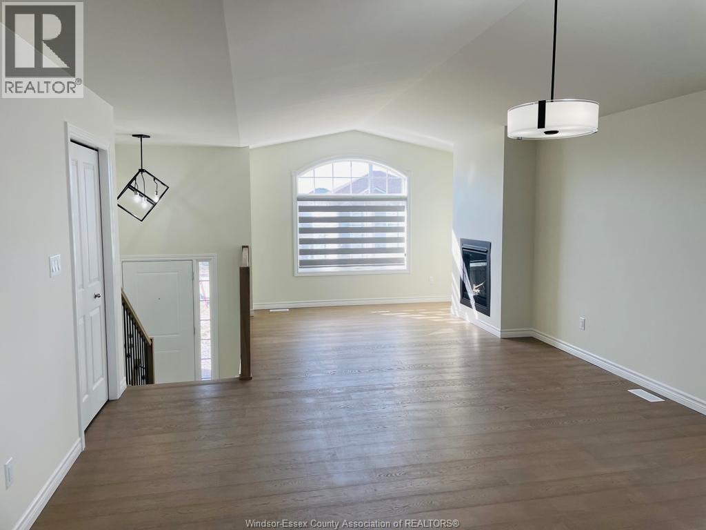 393 Mulberry Lane, Lakeshore, ON, N0R 1A0 - 7