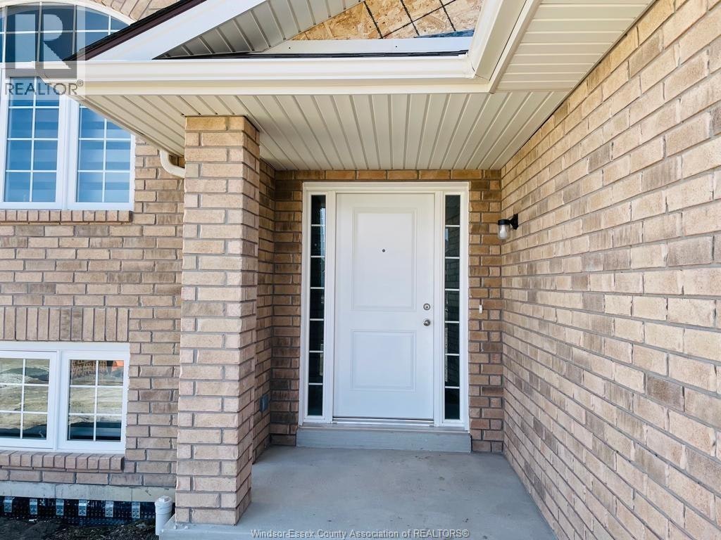 393 Mulberry Lane, Lakeshore, ON, N0R 1A0 - 2