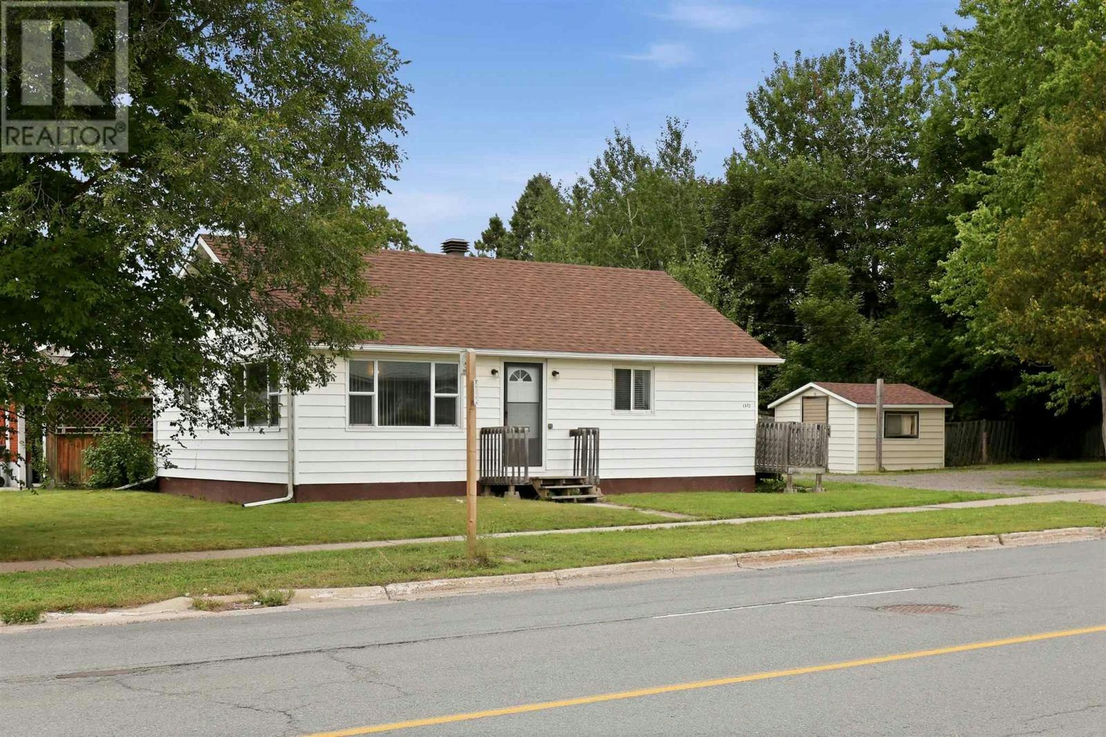 1572 Wellington Street E, Sault Ste. Marie, ON, P6A 2R7