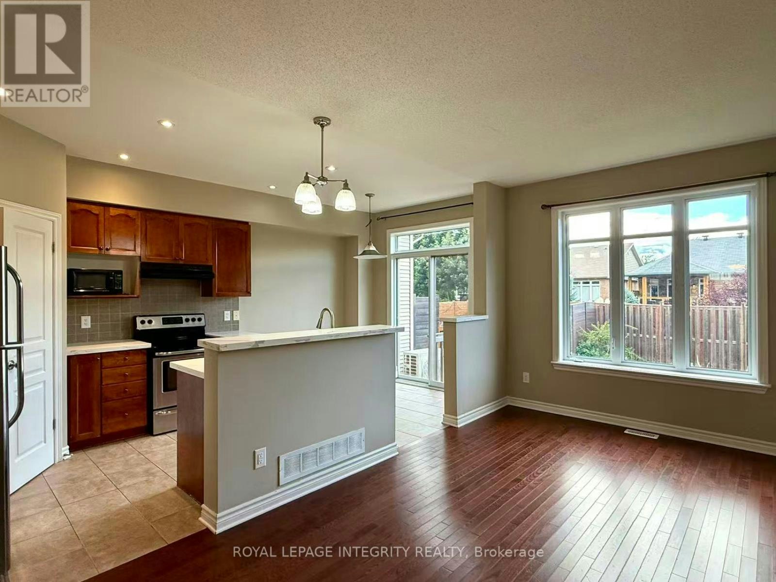 949 Klondike Road, Ottawa, ON, K2W 0E3 - 4