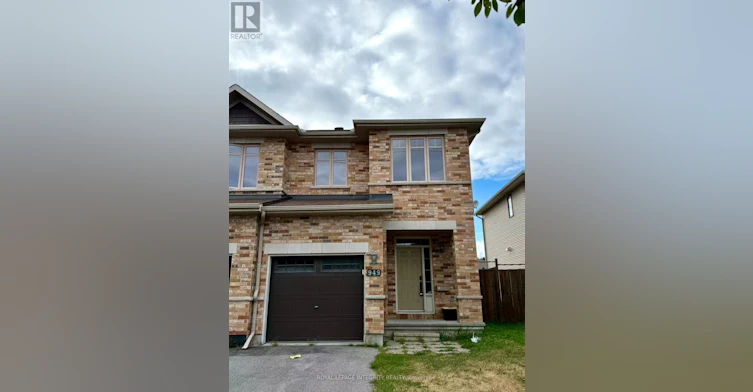 949 Klondike Road, Ottawa, ON, K2W 0E3