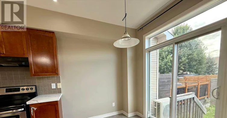949 Klondike Road, Ottawa, ON, K2W 0E3 - 6