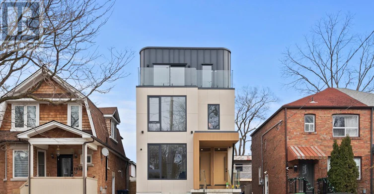 1-191 Gledhill Avenue, Toronto, ON, M4C 5K9
