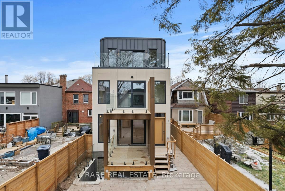 1-191 Gledhill Avenue, Toronto, ON, M4C 5K9 - 2