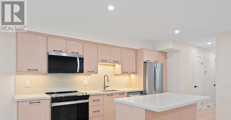 1-191 Gledhill Avenue, Toronto, ON, M4C 5K9 - 13