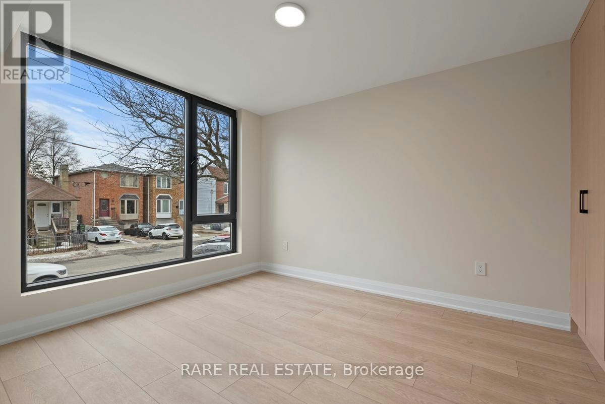 1-191 Gledhill Avenue, Toronto, ON, M4C 5K9 - 3