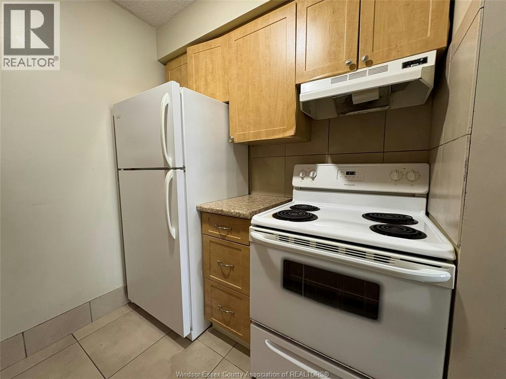101-1700 University, Windsor, ON, N9B 1C4 - 15