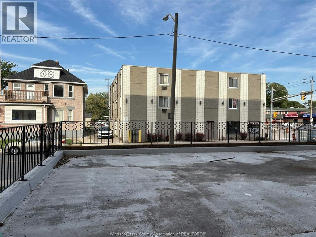 101-1700 University, Windsor, ON, N9B 1C4 - 26