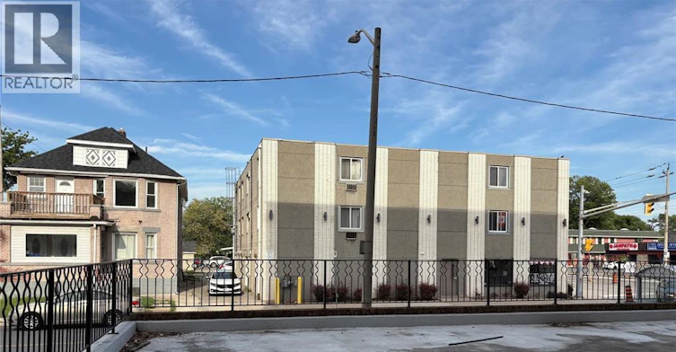 101-1700 University, Windsor, ON, N9B 1C4 - 26