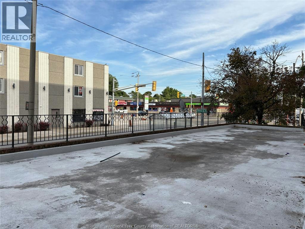 101-1700 University, Windsor, ON, N9B 1C4 - 25
