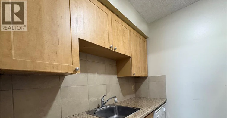 101-1700 University, Windsor, ON, N9B 1C4 - 16