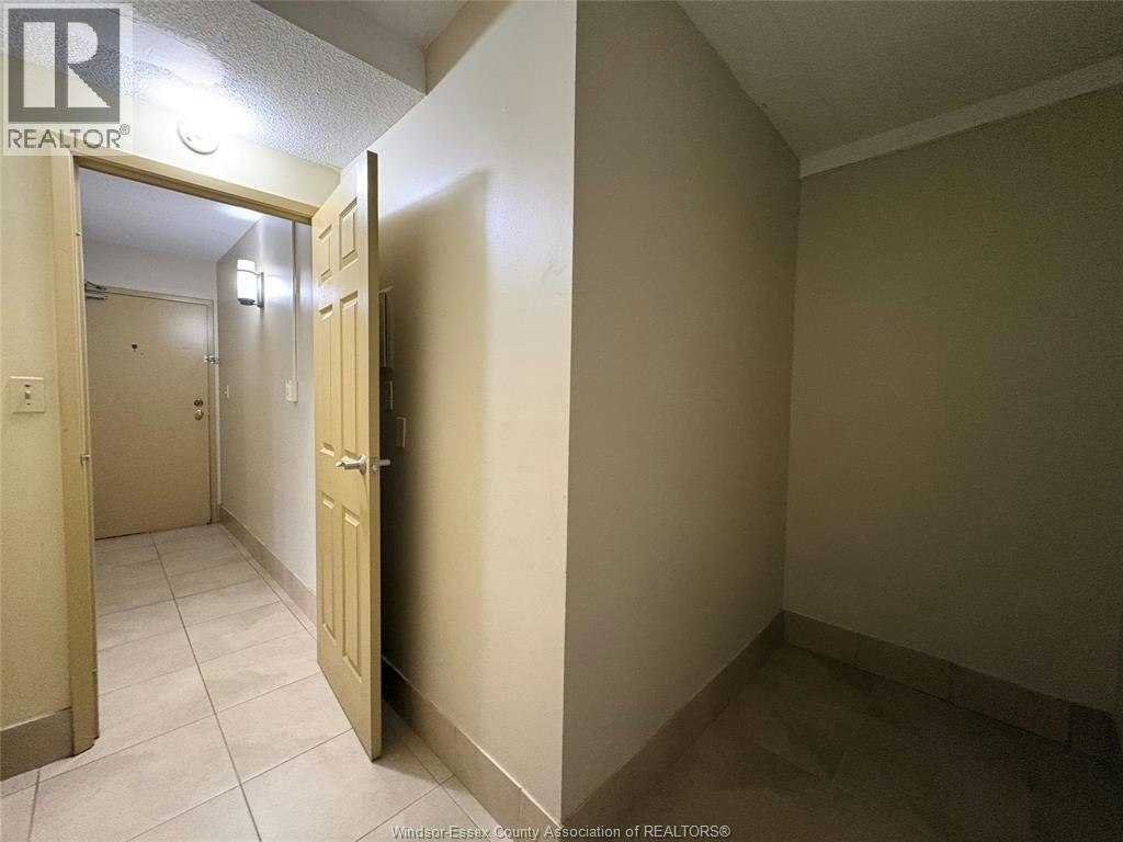 101-1700 University, Windsor, ON, N9B 1C4 - 20