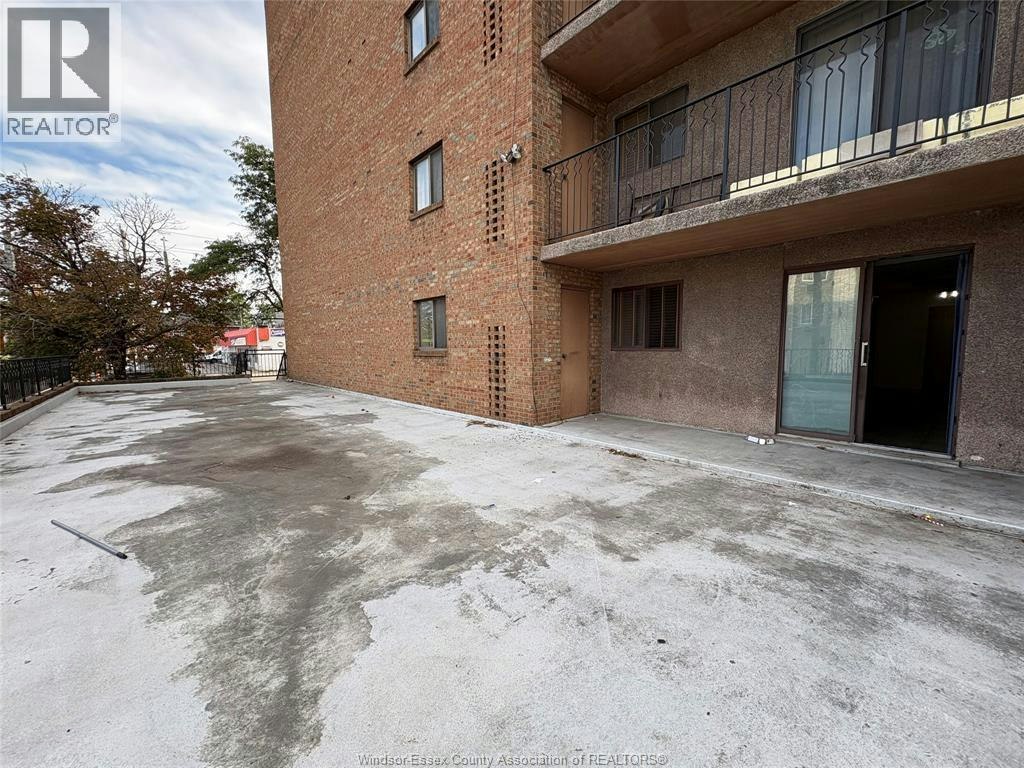 101-1700 University, Windsor, ON, N9B 1C4 - 24