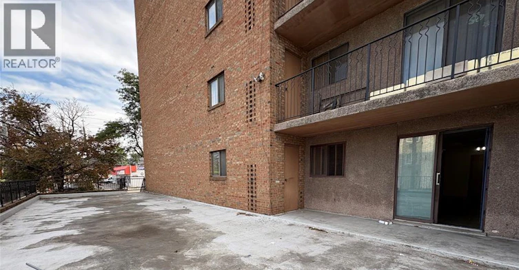 101-1700 University, Windsor, ON, N9B 1C4 - 24