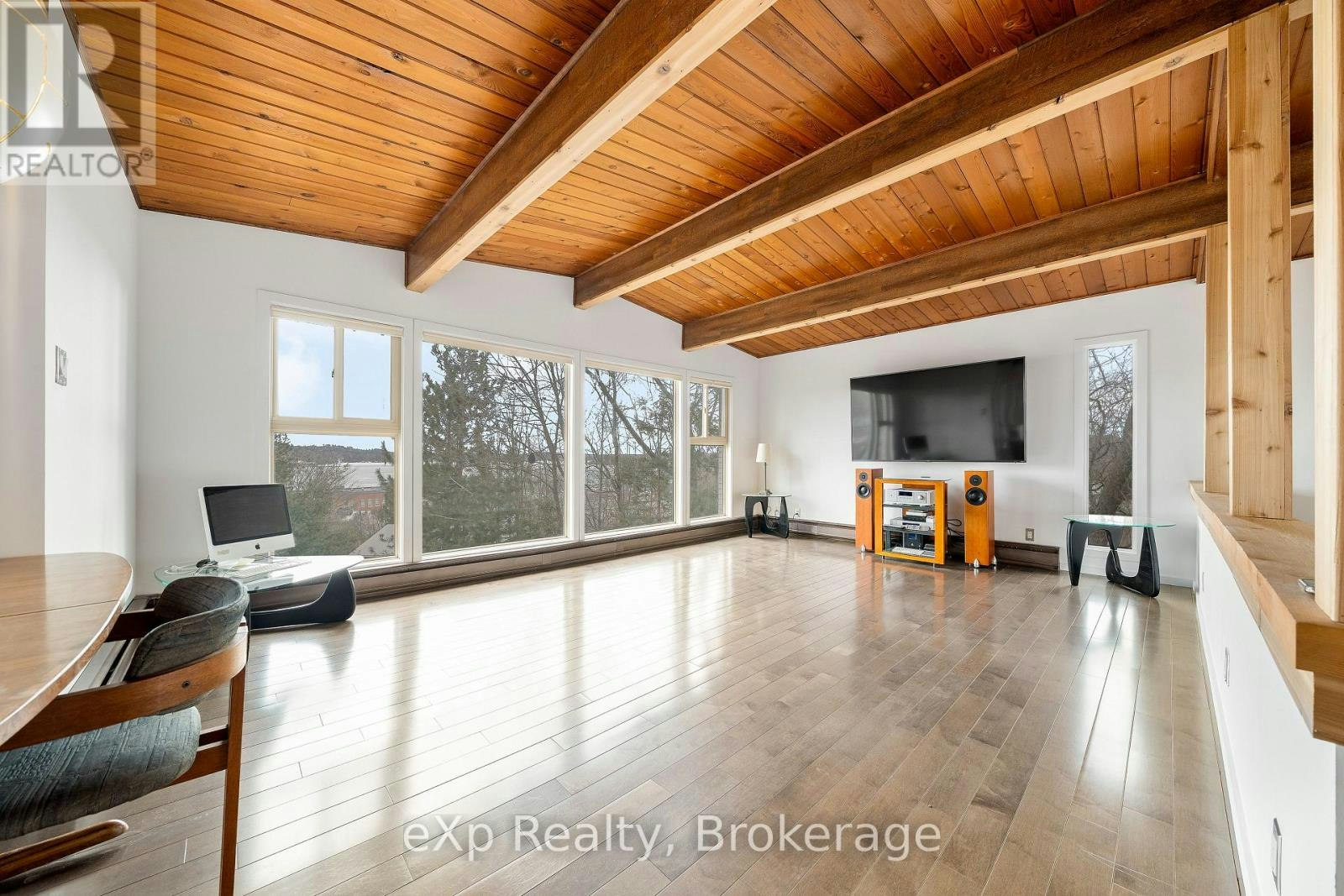 8 Sunset Avenue, Parry Sound, ON, P2A 1A5 - 7