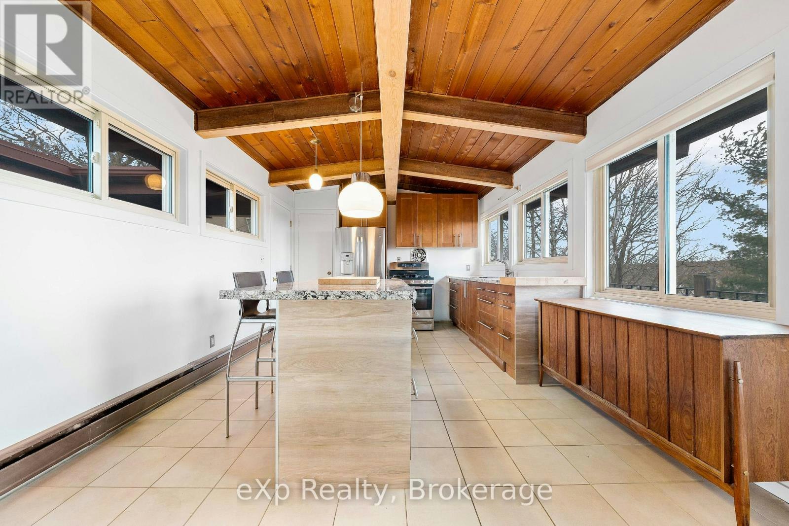 8 Sunset Avenue, Parry Sound, ON, P2A 1A5 - 5