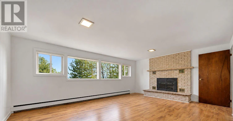 8 Sunset Avenue, Parry Sound, ON, P2A 1A5 - 16