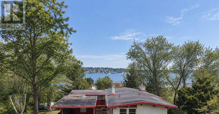 8 Sunset Avenue, Parry Sound, ON, P2A 1A5