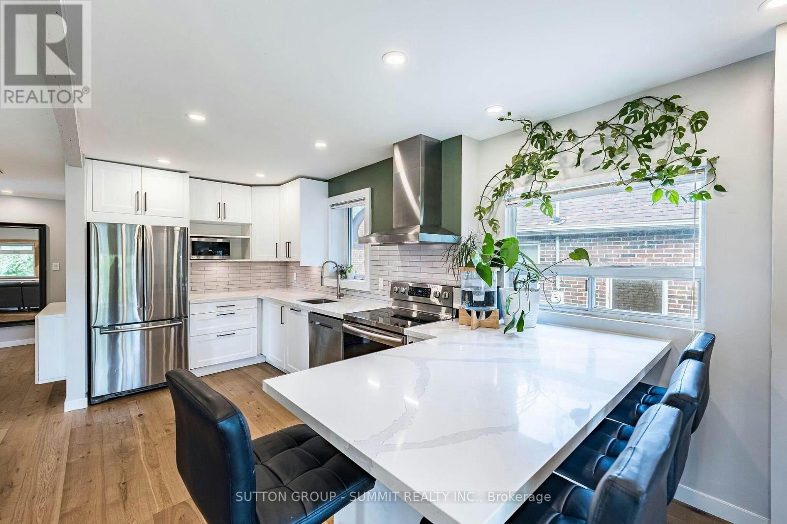 32 Ellis Avenue, Toronto, ON, M6S 2X1 - 20