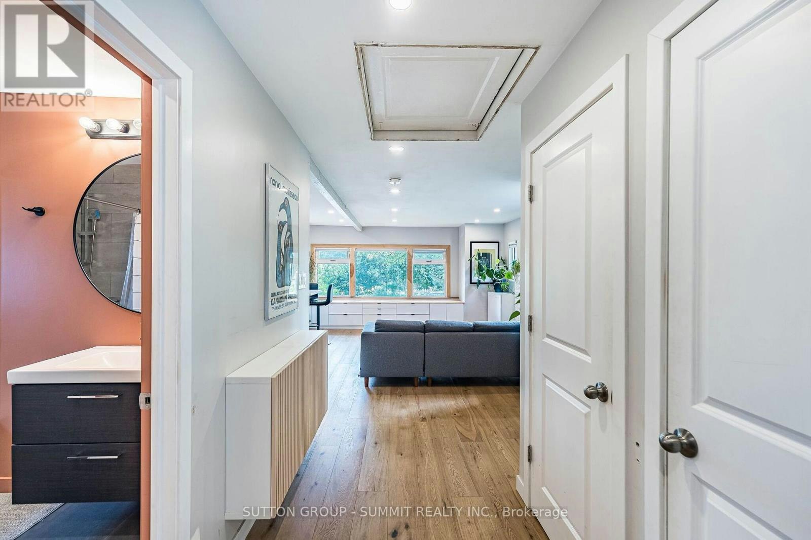 32 Ellis Avenue, Toronto, ON, M6S 2X1 - 25