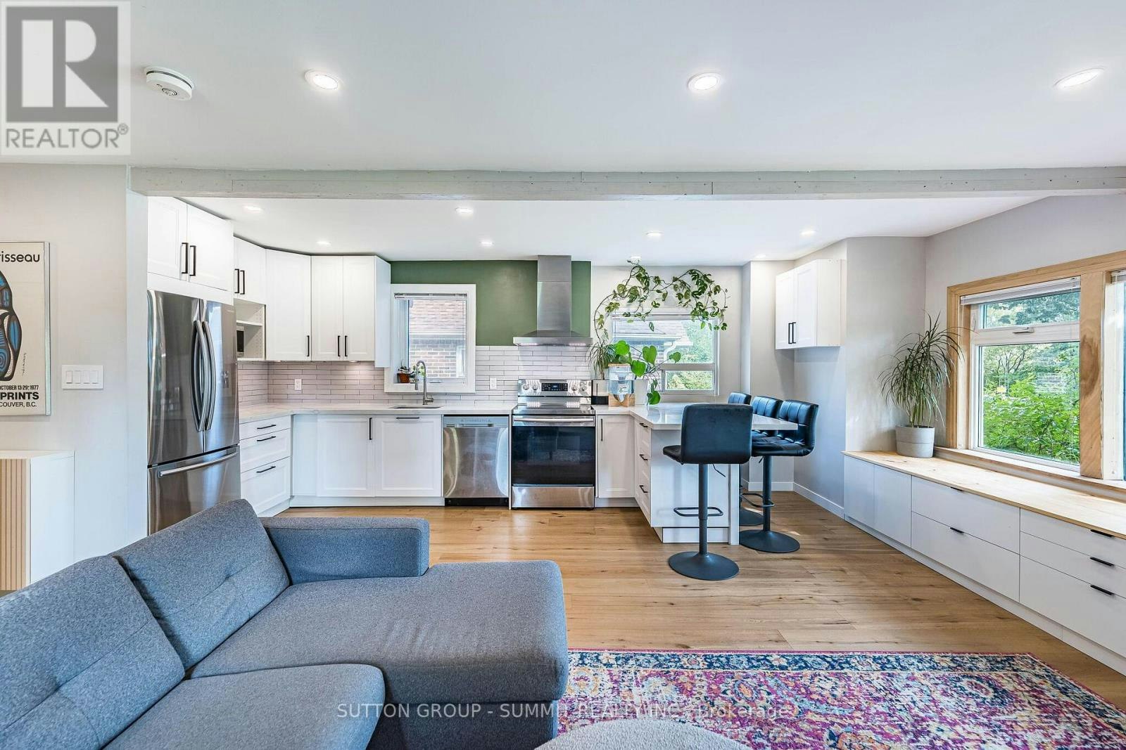 32 Ellis Avenue, Toronto, ON, M6S 2X1 - 19