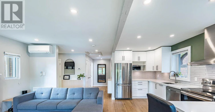 32 Ellis Avenue, Toronto, ON, M6S 2X1 - 14