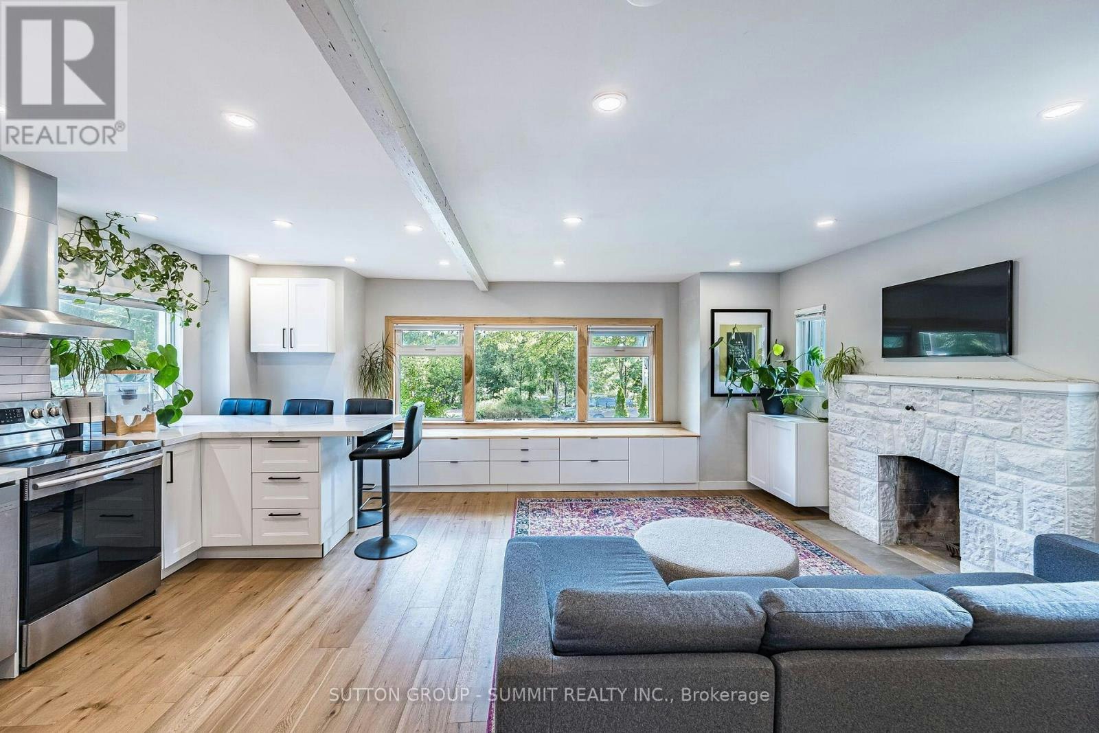 32 Ellis Avenue, Toronto, ON, M6S 2X1 - 12