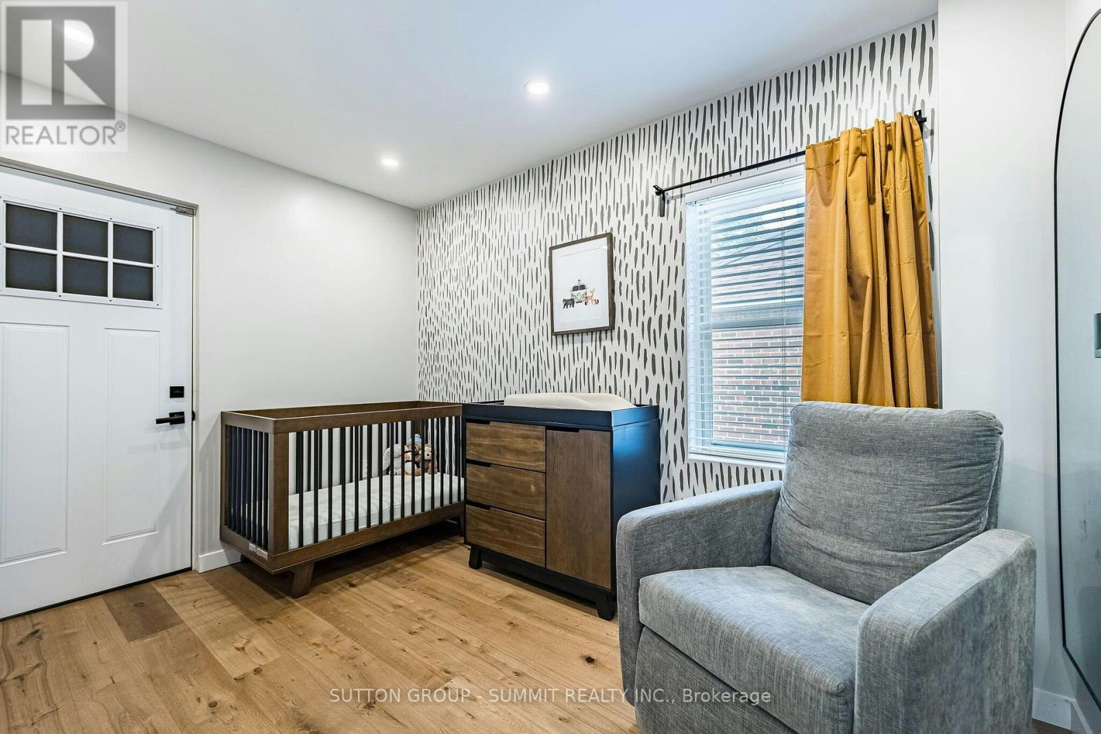 32 Ellis Avenue, Toronto, ON, M6S 2X1 - 30