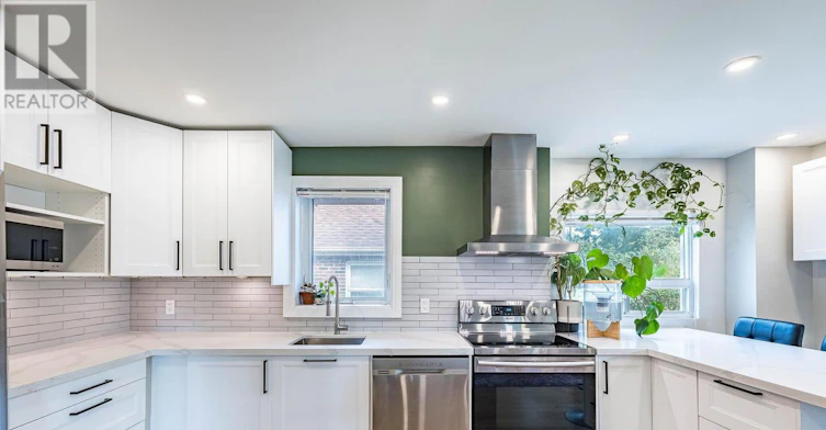32 Ellis Avenue, Toronto, ON, M6S 2X1 - 22