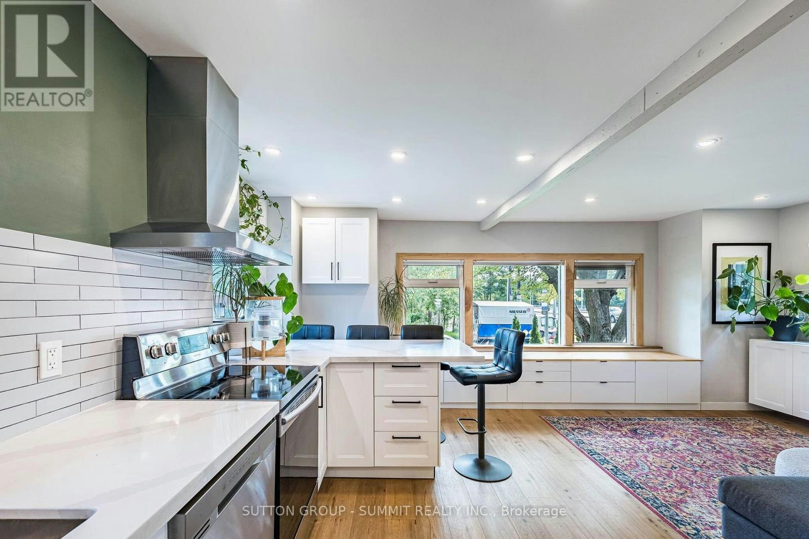 32 Ellis Avenue, Toronto, ON, M6S 2X1 - 23