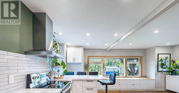 32 Ellis Avenue, Toronto, ON, M6S 2X1 - 23