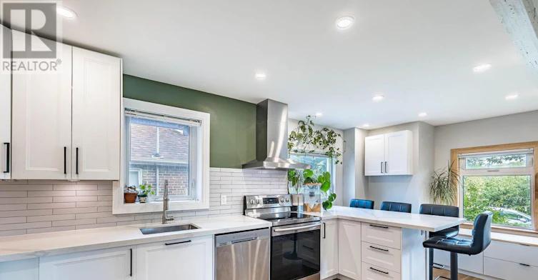 32 Ellis Avenue, Toronto, ON, M6S 2X1 - 21