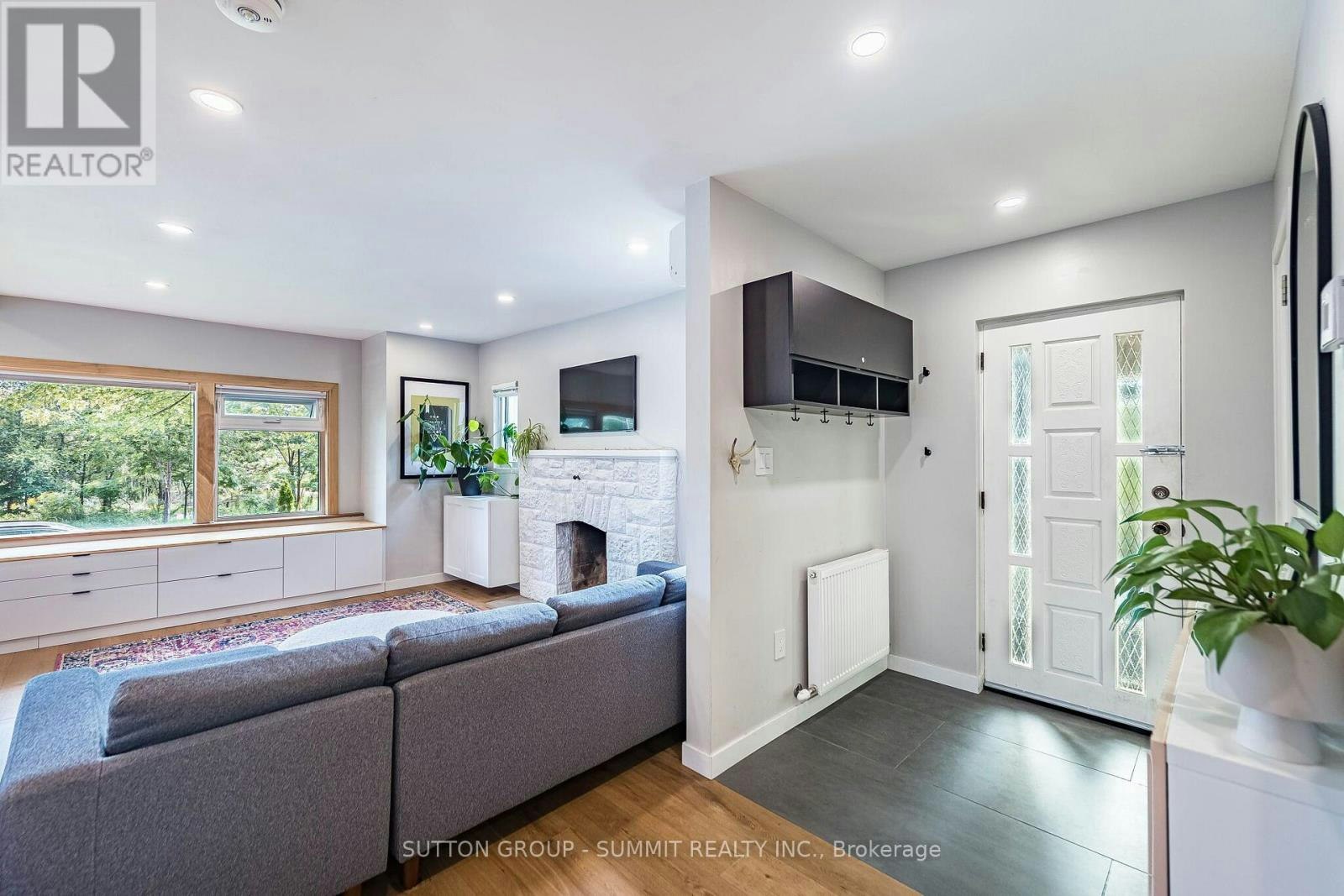 32 Ellis Avenue, Toronto, ON, M6S 2X1 - 9