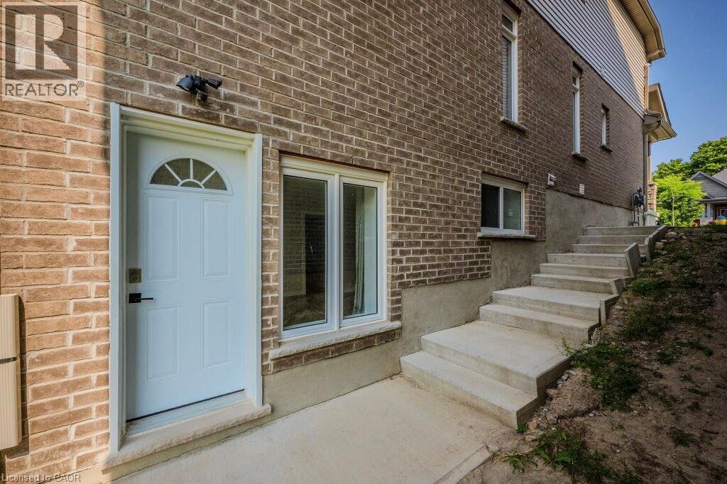 Lower-277 Dewdrop Crescent, Waterloo, ON, N2V 0B1 - 2