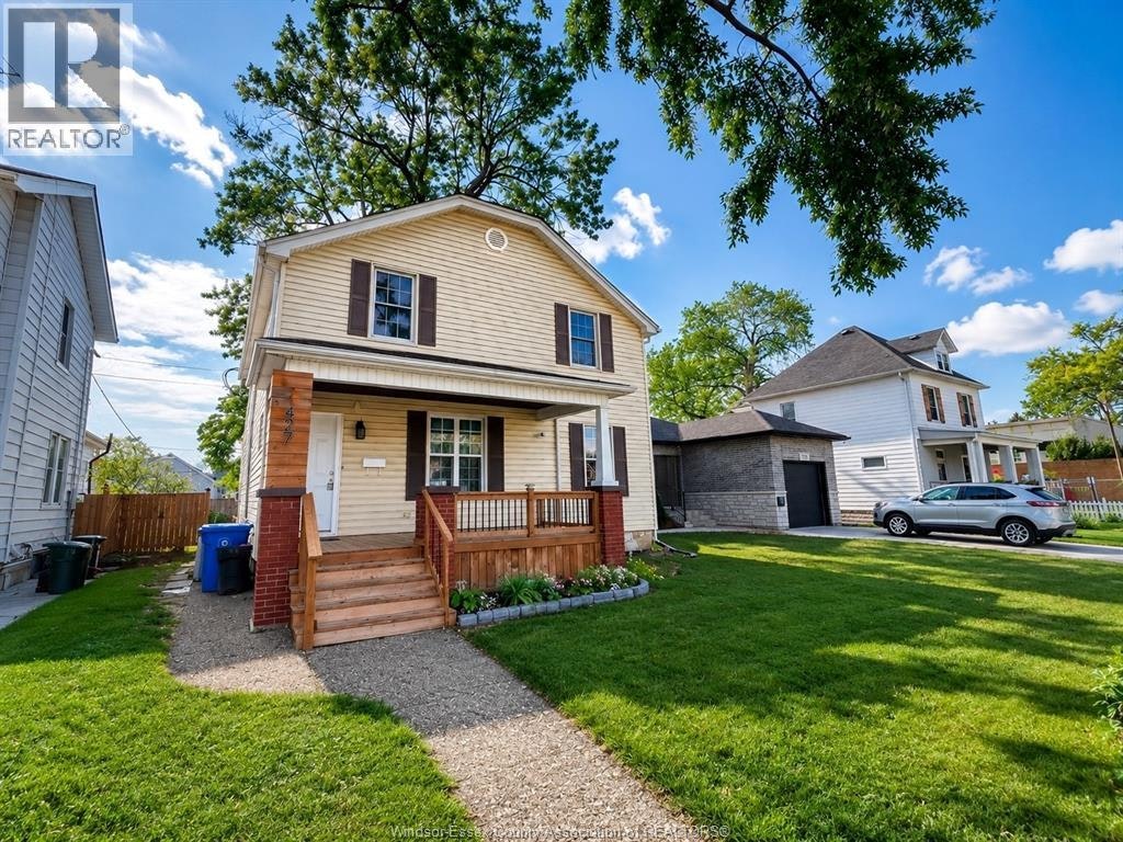 427 Cameron, Windsor, ON, N9B 1Y9