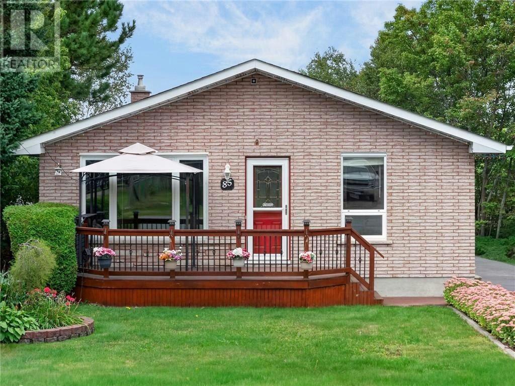 85 Ridgemount Avenue, Greater Sudbury, ON, P3B 3W4
