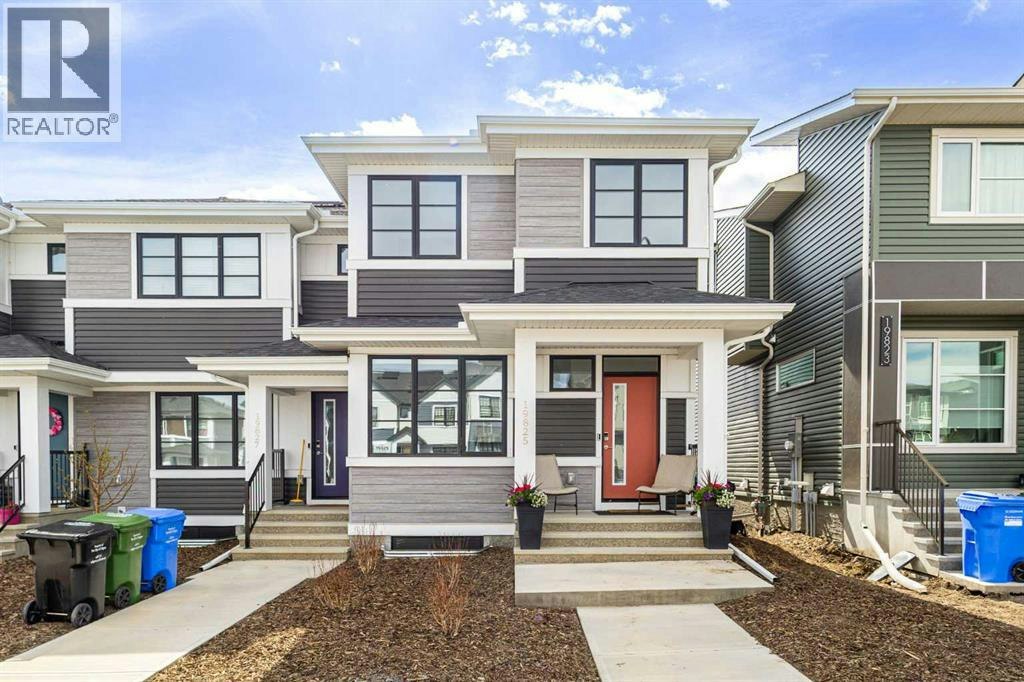 19825 45 Street SE, Calgary, AB, T3M 3B5
