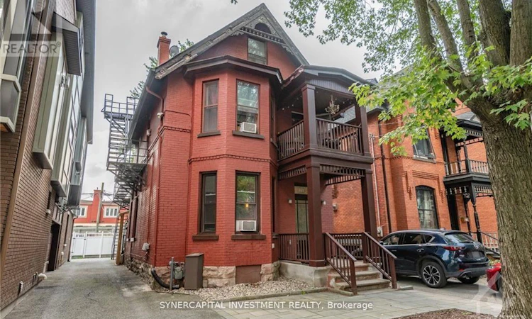 466 Maclaren Street