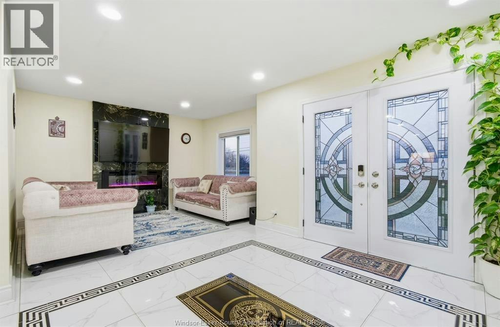 MAIN-684 Talbot Road, Lakeshore, ON, N0R 1K0 - 3